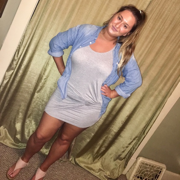 Meet your Posher, Erica🌸👩🏼⚕️ - Picture 6 of 8